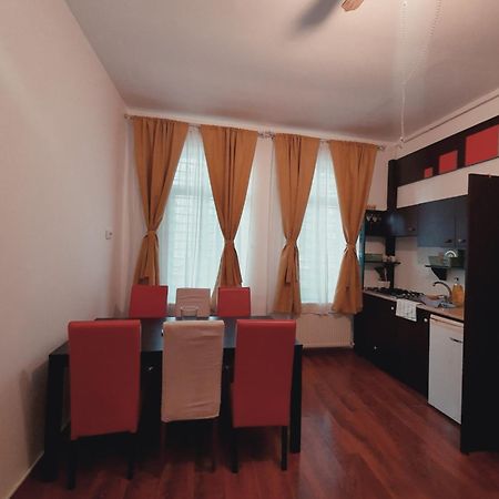 Апартаменты Unirii Guest Бухарест Экстерьер фото