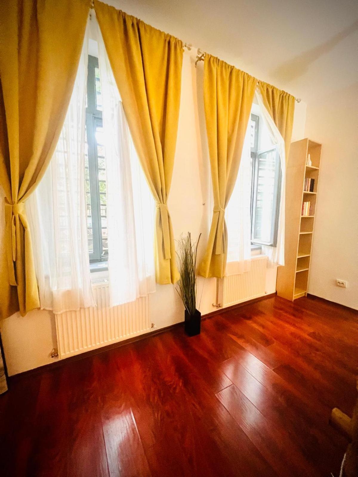 Апартаменты Unirii Guest Бухарест Экстерьер фото